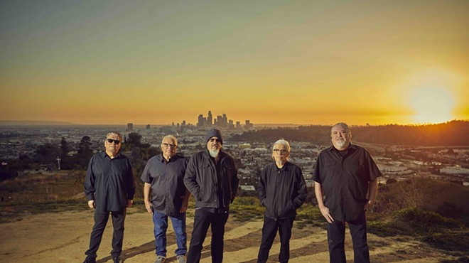 After five decades, roots rock outfit Los Lobos has honed its live show into high art.