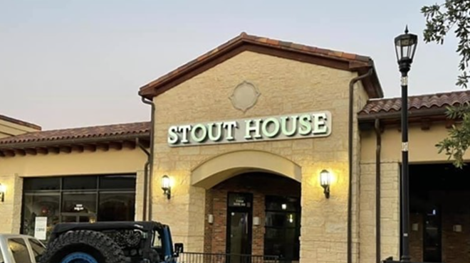 A new Stout House location opened near the intersection of TPC Parkway and U.S. Highway 281 Thursday.