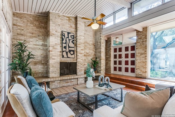 Mid-Century Modern home for sale in San Antonio was designed by Tower of the Americas architect