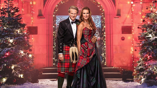Cary Elwes (left) and Brooke Shields don plaid in Netflix's "A Castle for Christmas."