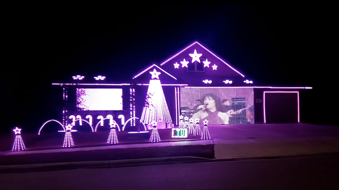 Selena fans can take a trip down nostalgia lane via a New Braunfels Christmas light show
