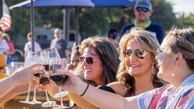 Splashway Waterpark and Campground will host a family-friendly outdoor market and wine walk during two weekends in April.