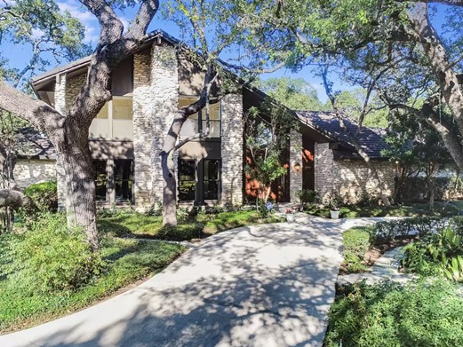 San Antonio philanthropist, former Harte-Hanks CEO Larry D. Franklin is selling his longtime home