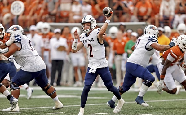 UTSA quarterback Owen McCown throws a pass during the Roadrunners' loss to Texas on Saturday.