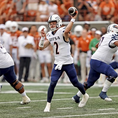 UTSA quarterback Owen McCown throws a pass during the Roadrunners' loss to Texas on Saturday.