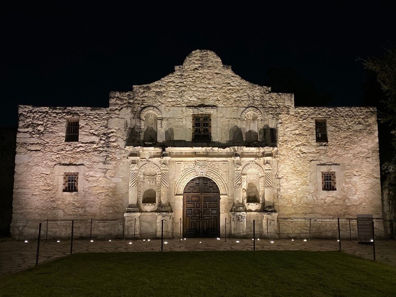 The Alamo
The Alamo
It should come as no surprise that the Alamo is said to be very haunted. Ghosts that have been seen at the historic site include soldiers as well as a small child that purportedly wanders the grounds.