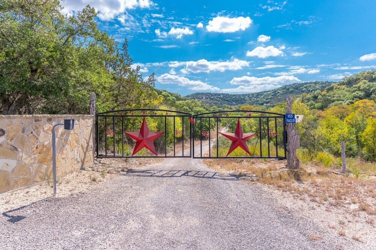 Texas Hill Country estate with an on-site Hobbit house just got a $400,000 price cut