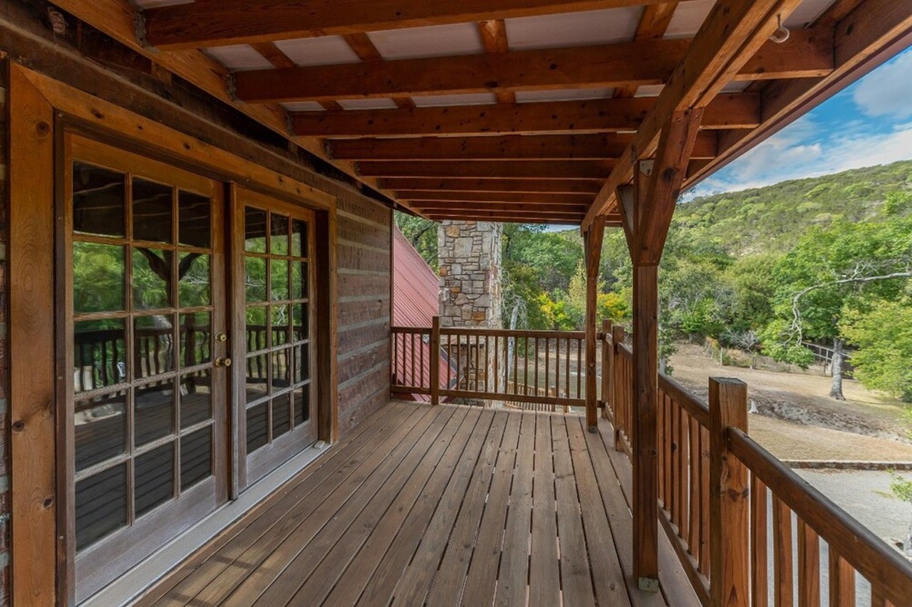 Texas Hill Country estate with an on-site Hobbit house just got a $400,000 price cut