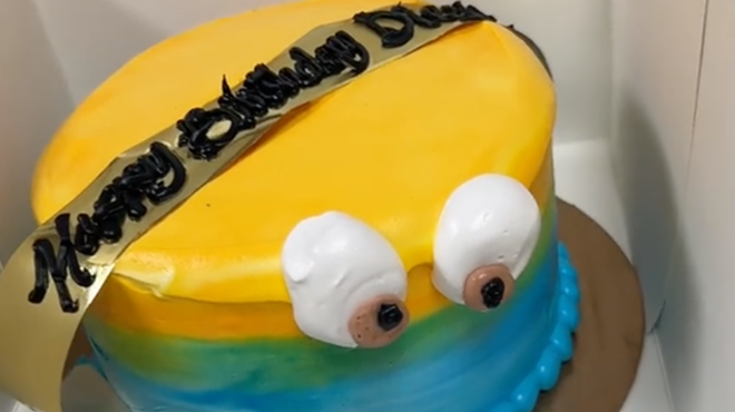 Does this cake look like a Minion?