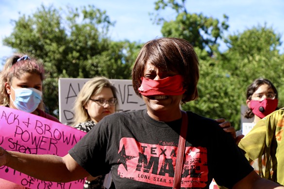 These Photos Show How San Antonio's Peaceful George Floyd March Devolved Into Chaos