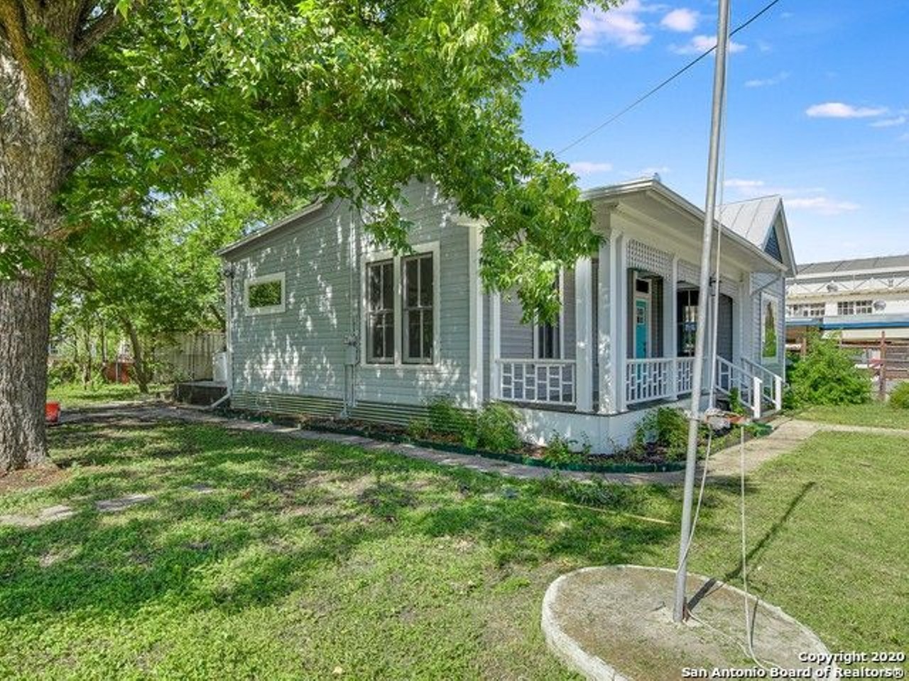 This 1897 Bungalow Might Be the Cutest Little House for Sale in San Antonio Right Now