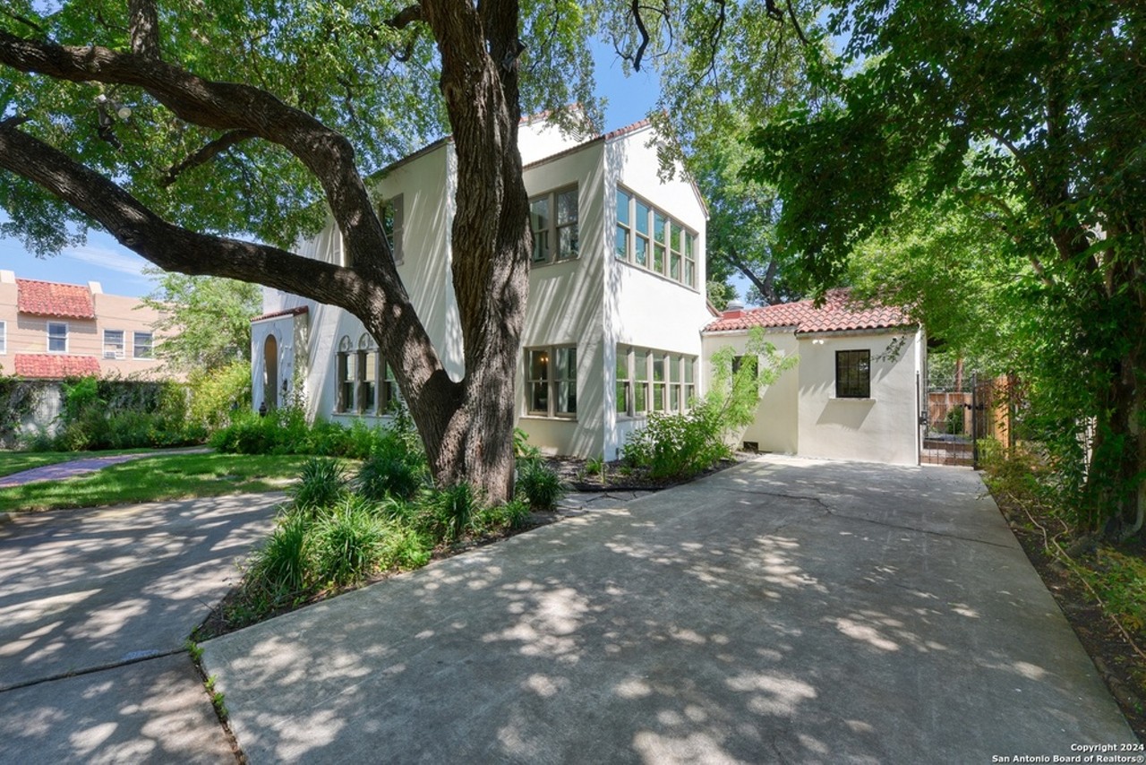 This historic San Antonio home for sale was built by the architect of Sunken Garden Theater