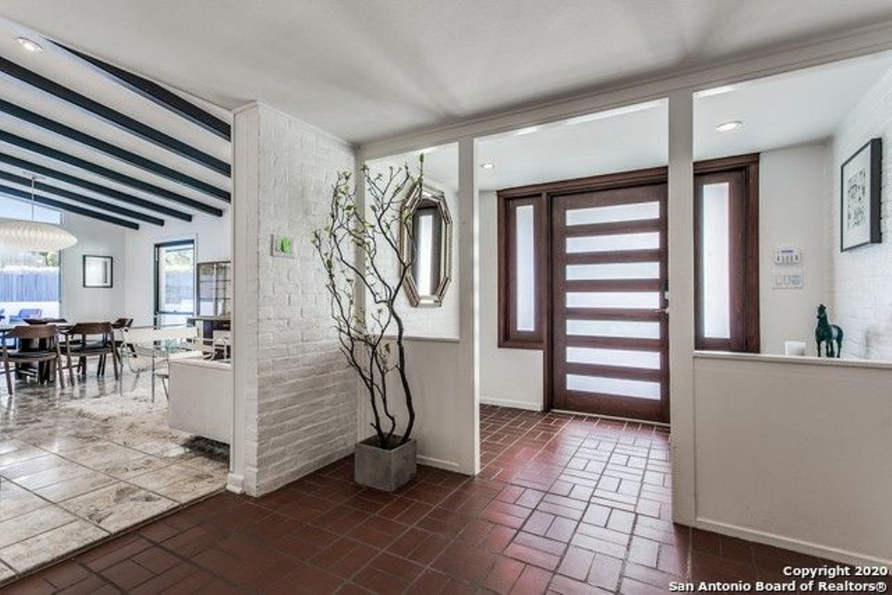 This Mid-Century Home for Sale in San Antonio Is a Space-Age Bachelor Pad