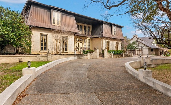 This San Antonio mansion for sale is a groovy 1972 time capsule