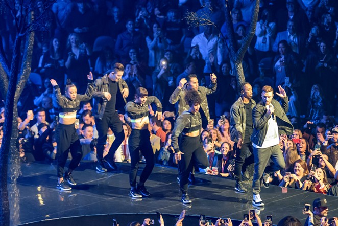 Bonfire Crackles and Pop: Justin Timberlake Lit the AT&amp;T Center on Fire (2)