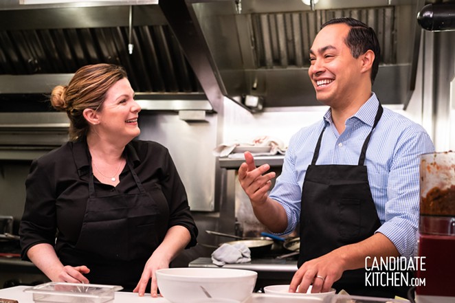 2020 Presidential Candidate makes breakfast tacos and salsa with "Candidate Kitchen" host Chef Julie Cutting Kelley in Portsmouth, New Hampshire. - ROGER GOUN/CANDIDATE KITCHEN