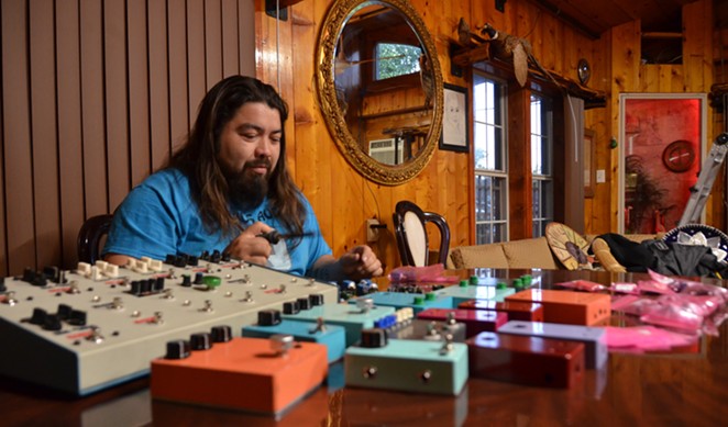 Painting with Sound: Art Hernandez’s Ruckus Audio Pedals Builds Effects Prized By San Antonio Guitar Gurus