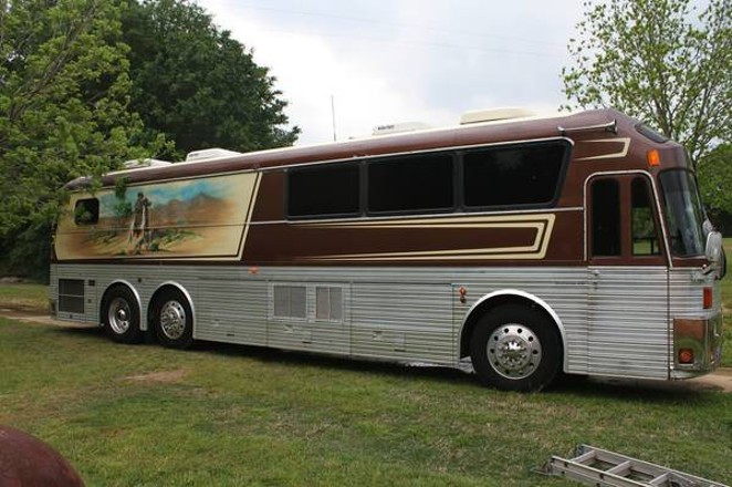 Everyone sells stuff on Craigslist these days. Even Willie Nelson, who sold this tour bus through the website a while back. - Craigslist