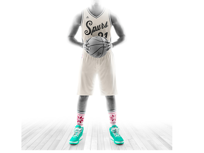 Check Out the Spurs' Christmas Uniforms