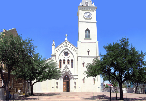 Cathedral of San Agustin in Laredo, Texas - panoramio.com