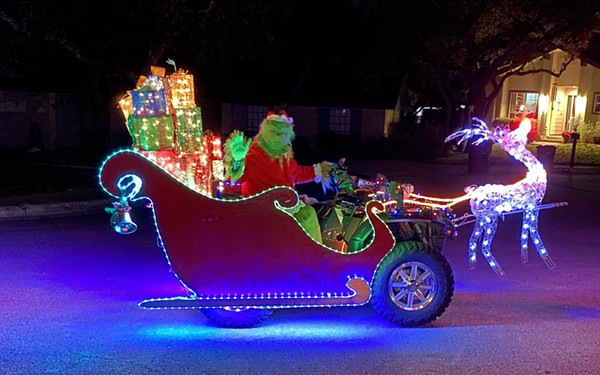 The Grinch has been spotted in Northeast San Antonio driving a light-up sleigh (2)