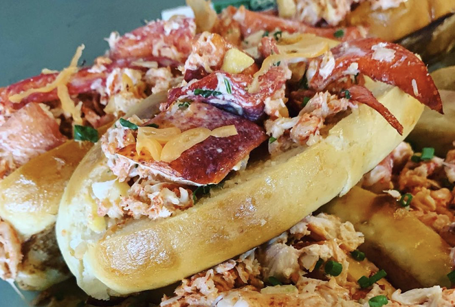 Hilariously named Masshole Food Truck serves up lobster rolls, burgers, bao buns in San Antonio