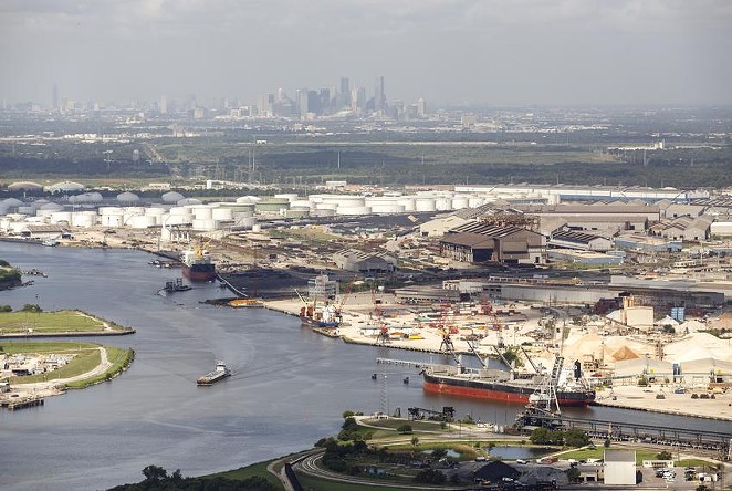 Refinery complexes along the Houston Ship Channel in 2016. The bulk of the emissions released during the winter storm and power crisis in Texas last week were from the Houston region, according to an analysis by Texas environmental groups. - Michael Stravato / The Texas Tribune