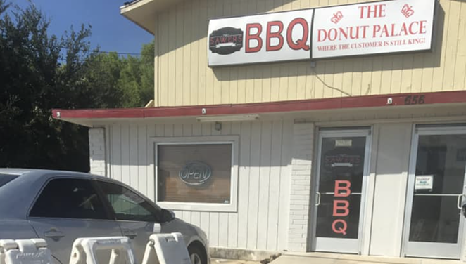 2 Sawers BBQ shared space with now-defunct Donut Place in nearby Floresville. - FACEBOOK / 2 SAWERS BBQ