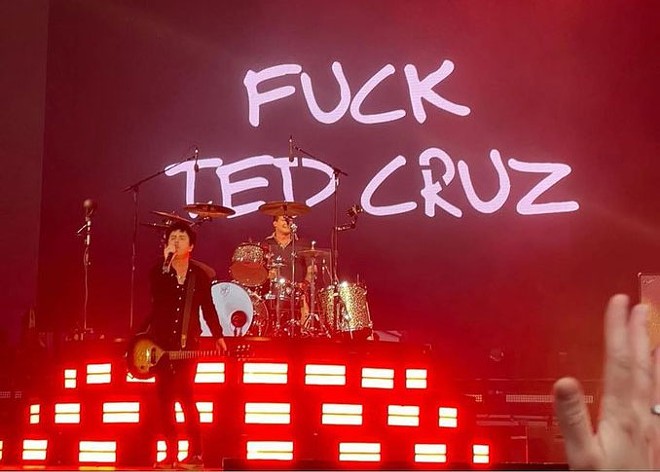 Pop-punk band Green Day plays in front of ‘F—k Ted Cruz’ backdrop during show in Germany | Texas News | San Antonio