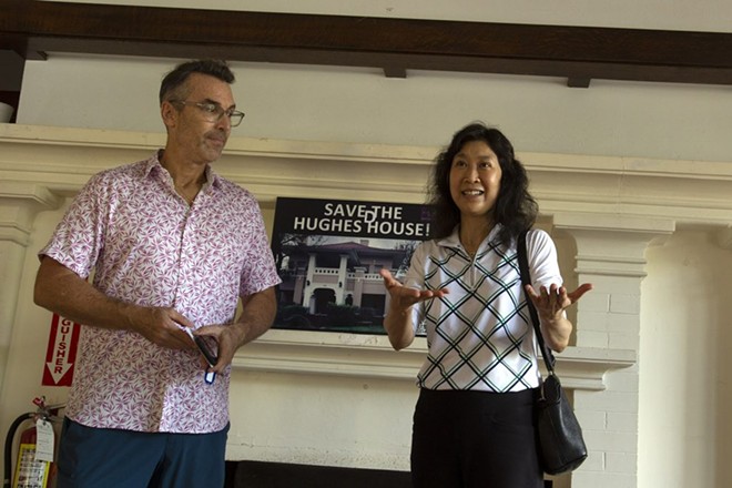Weissman and Chu speak to conservationists at the Hughes' home on Friday morning.  - SAN ANTONIO HERON / BEN OLIVO