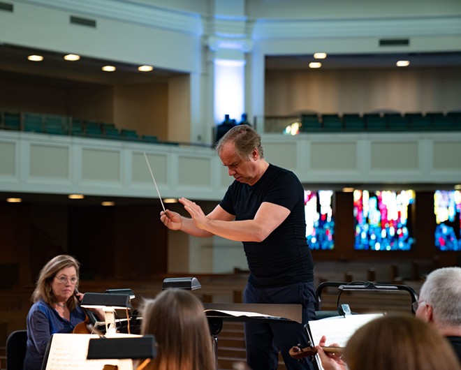 Sebastian Lang-Lessing conducts the Musicians of the San Antonio Symphony (MOSAS) at First Baptist Church. - Courtesy Photo / MOSAS Performance Fund