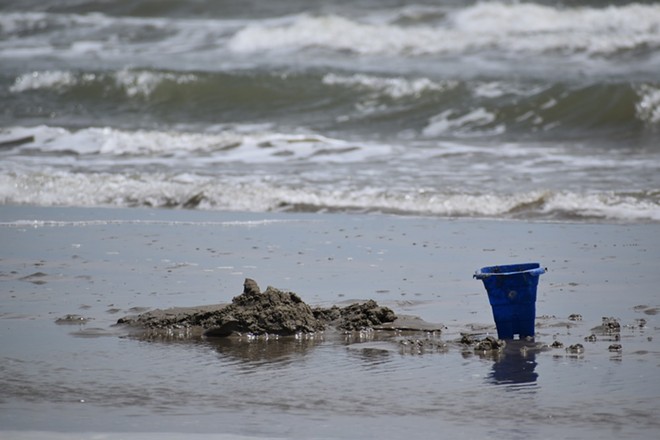 The water at Cole Park in Corpus Christi was infested with feces 54% of the time it was tested, according to the report. - Shutterstock / Artistic Operations