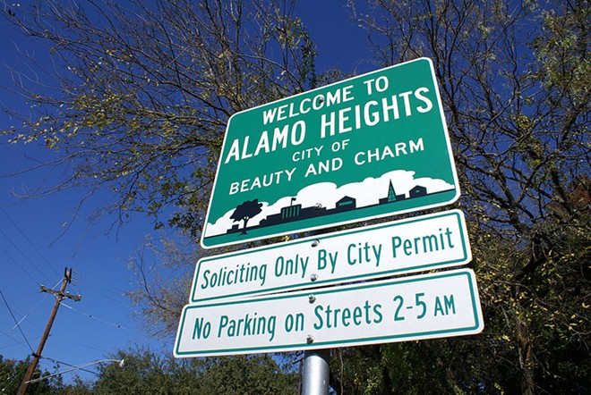 Alamo Heights is an incorporated city surrounded by the city of San Antonio. - AHresident, CC BY-SA 3.0, via Wikimedia Commons