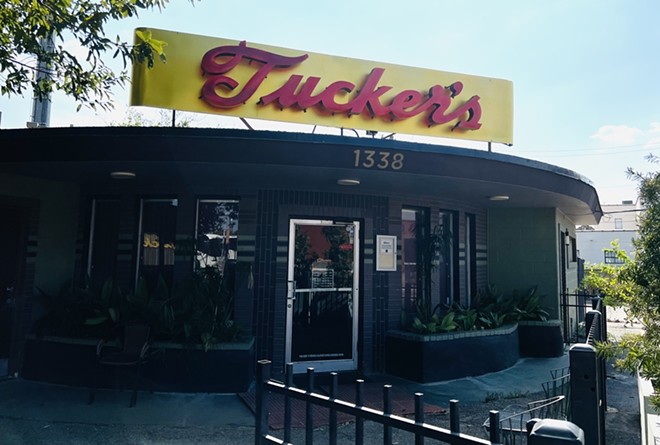 Tucker’s, 1338 E. Houston St., was closed during posted business hours during several visits over the weekend. - Nina Rangel