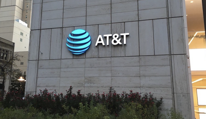 AT&T officials said they're working to fix its network outage, but as many as 60,000 customers were still reporting problems as of 11 a.m. Thursday. - Wikimedia Commons / Luismt94