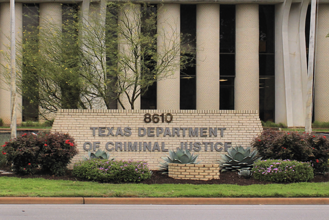 Officials with the Texas Department of Criminal Justice deny that any prisoners under its care have died from heat in the past dozen years. - Wikimedia Commons / Larry D. Moore