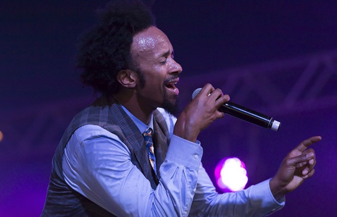 Fantastic Negrito performs at the Byron Bay Bluesfest in Australia. - Wikimedia Commons / Bruce Baker