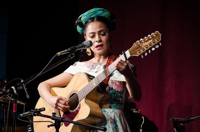 The Esperanza’s Noche Azul Concert Series Pays Homage to Mexican Icon Frida Kahlo