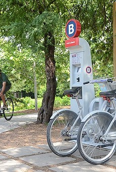 Bexar County Judge Nelson Wolff Pitches B-Cycle To VIA