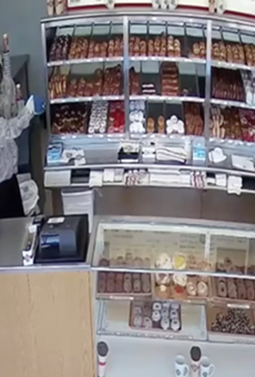Police Looking for Suspects Who Robbed Shipley Do-Nut Shop, Gave Sweets to Customers