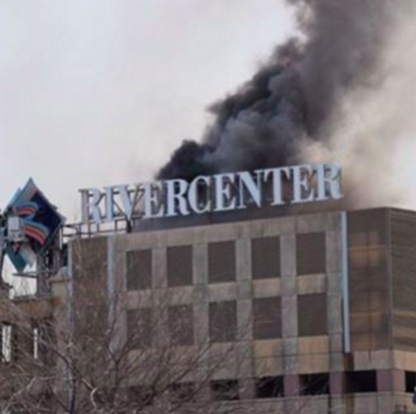 Smoke drifts over Rivercenter Mall. - VIA INSTAGRAM (MEXICANTRILL)
