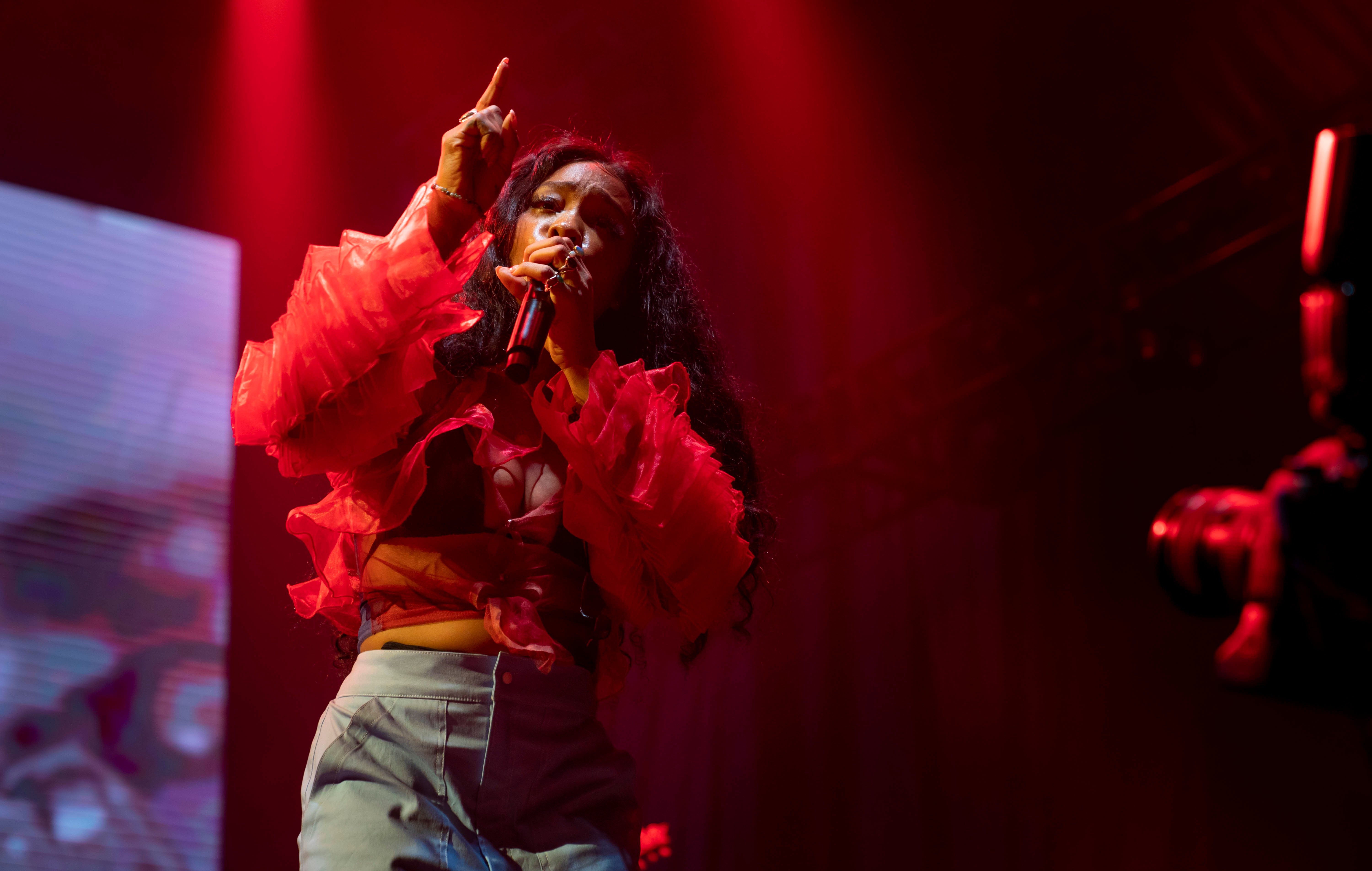 R&B Singer SZA is coming to San Antonio's AT&T Center in October San