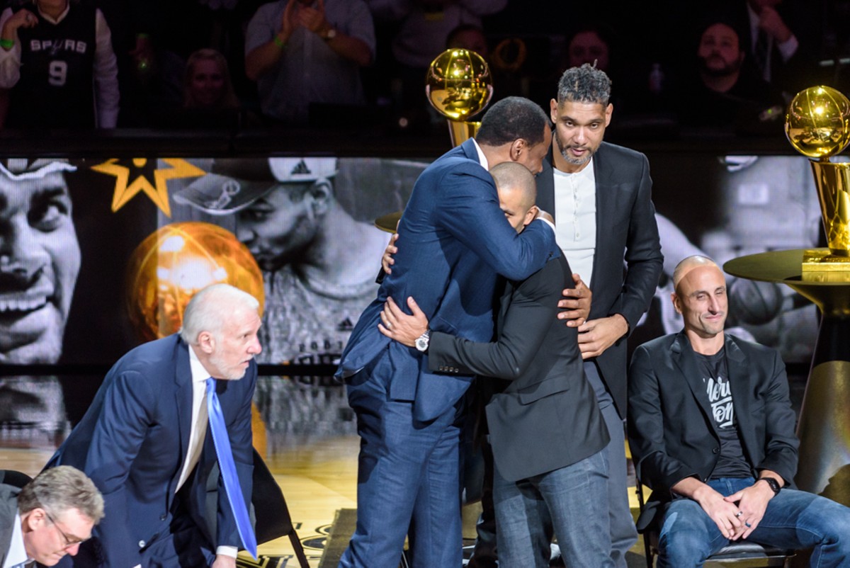 Slideshow: See who was at Tony Parker's jersey retirement ceremony