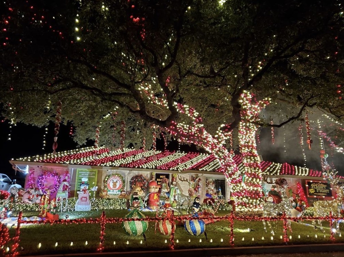 The 24 best places to see Christmas lights in driving distance of San