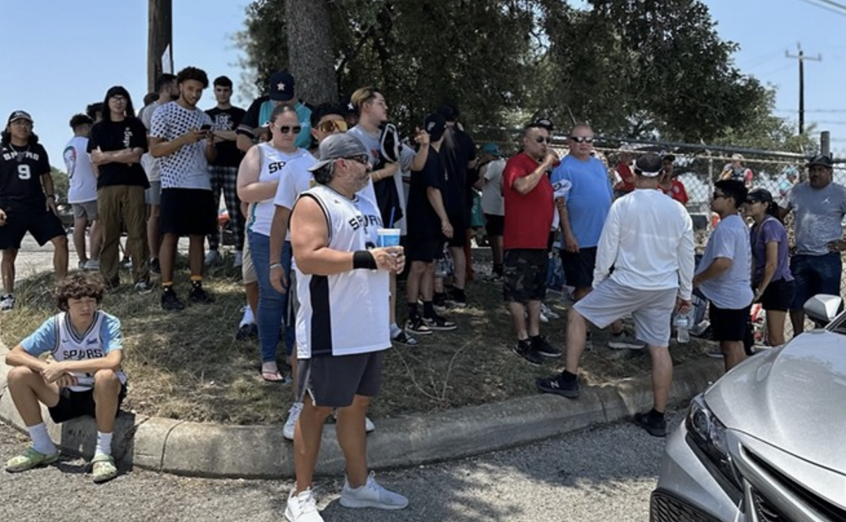 Spurs fans brave triple-digit heat for a chance to glimpse Wemby's ...