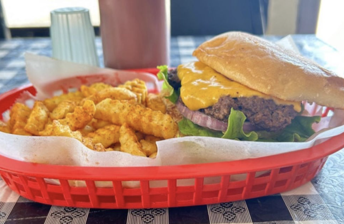 San Antonio Burger Week returns June 1424 to benefit the Food Bank