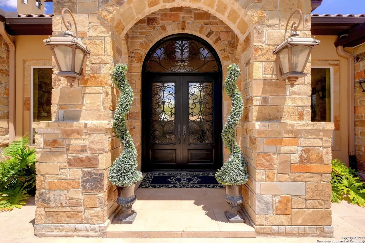 A 9,000-square-foot San Antonio-area home built for one of the area's top  car collectors is for sale | San Antonio | San Antonio Current