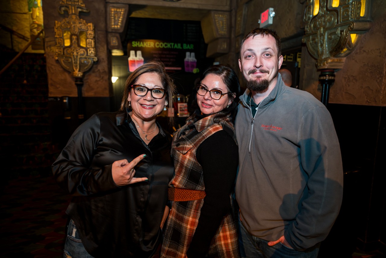 What we saw as Toadies rocked San Antonio's Aztec Theatre on Thursday