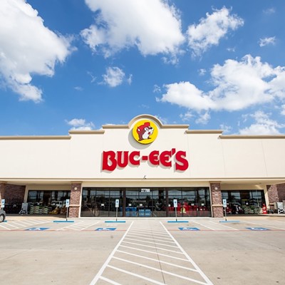 The 75,000-square-foot Buc-ee's in Luling will feature 120 fuel pumps and employ 200 people.